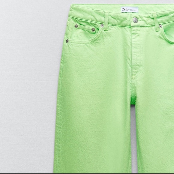 MID RISE LOOSE JEANS
NEON GREEN - REF. 8197/. 31 (US 12) - Picture 5 of 5